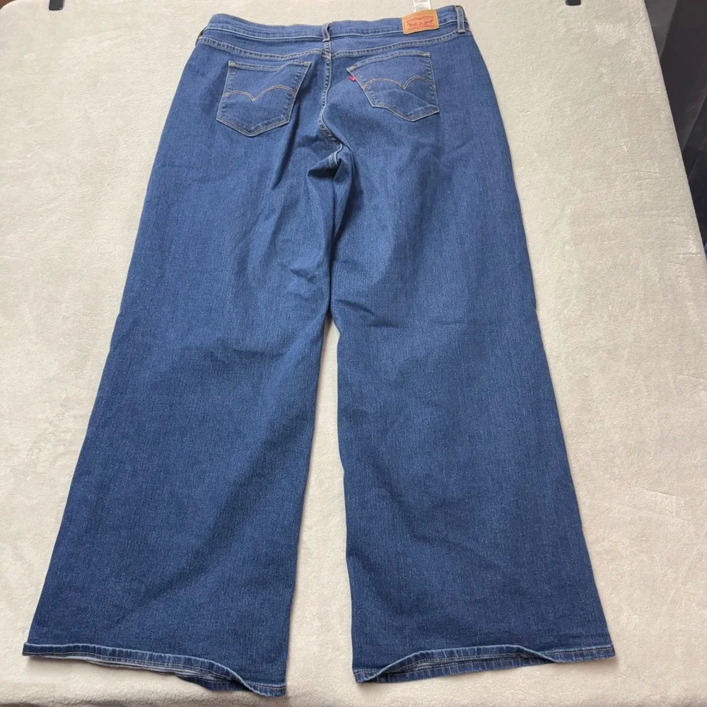 Levis 318 Shaping Wide Leg Jeans Womens 18W Medium Wash Denim Stretch 00337-0000